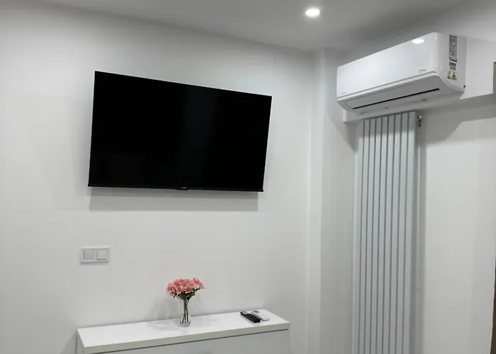 Apartamento De Lux Cu 3 - Zona Centrala Ion Mihalache *