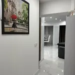 De Lux Cu 3 - Zona Centrala Ion Mihalache