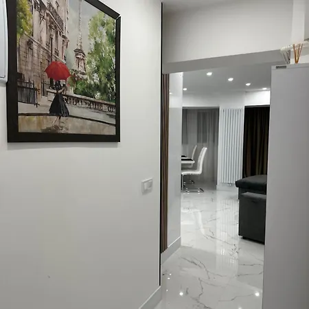 De Lux Cu 3 - Zona Centrala Ion Mihalache