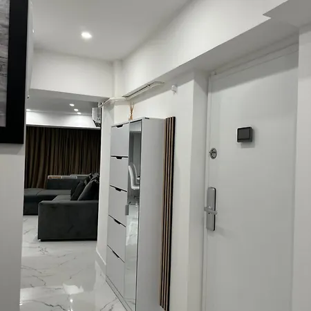 De Lux Cu 3 - Zona Centrala Ion Mihalache Daire Bükreş