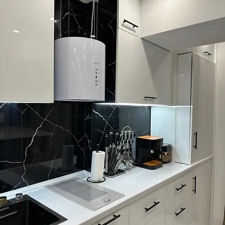 Apartment De Lux Cu 3 - Zona Centrala Ion Mihalache *