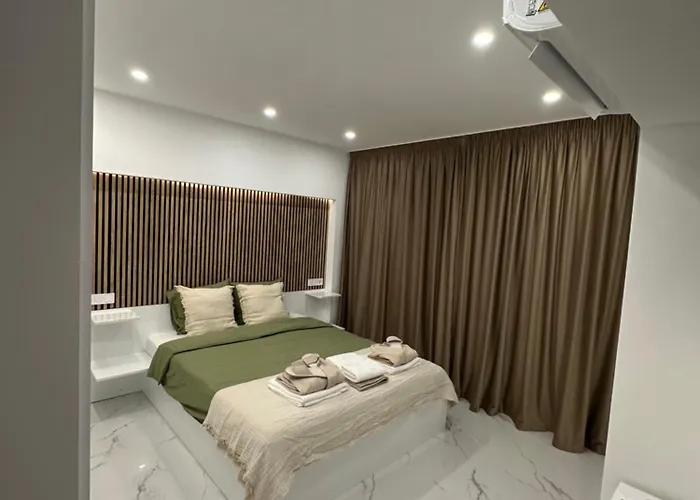 De Lux Cu 3 - Zonă Centrală Ion Mihalache *