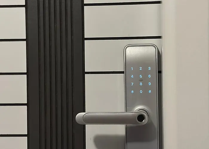 De Lux Cu 3 - Zona Centrala Ion Mihalache Apartman *