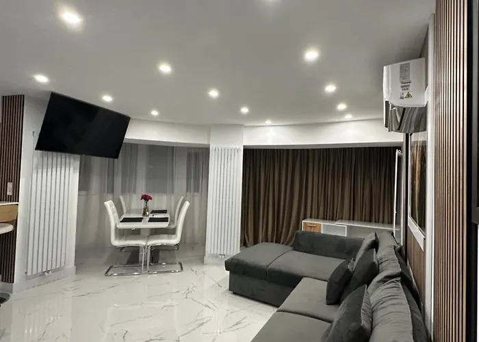 Apartament De Lux Cu 3 - Zonă Centrală Ion Mihalache Bucureşti