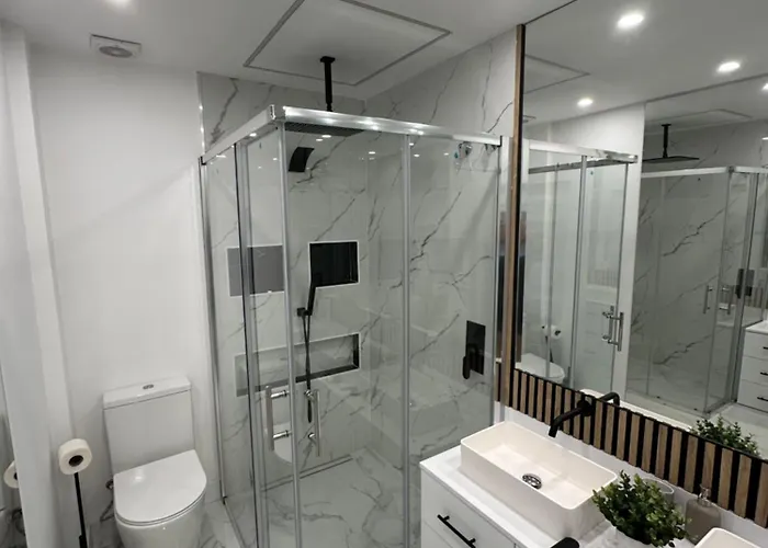 Apartament De Lux Cu 3 - Zonă Centrală Ion Mihalache *