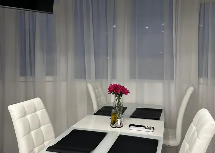 De Lux Cu 3 - Zona Centrala Ion Mihalache Appartement Bucarest