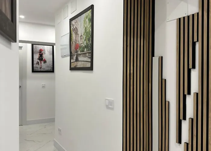 De Lux Cu 3 - Zonă Centrală Ion Mihalache