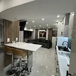 Apartman De Lux Cu 3 - Zona Centrala Ion Mihalache *