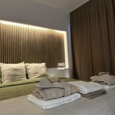 De Lux Cu 3 - Zona Centrala Ion Mihalache Lägenhet